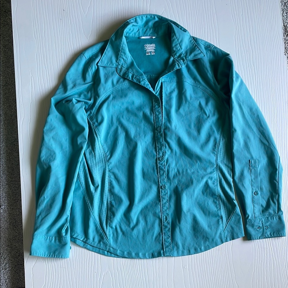 Columbia Aqua Long Sleeve Shirt